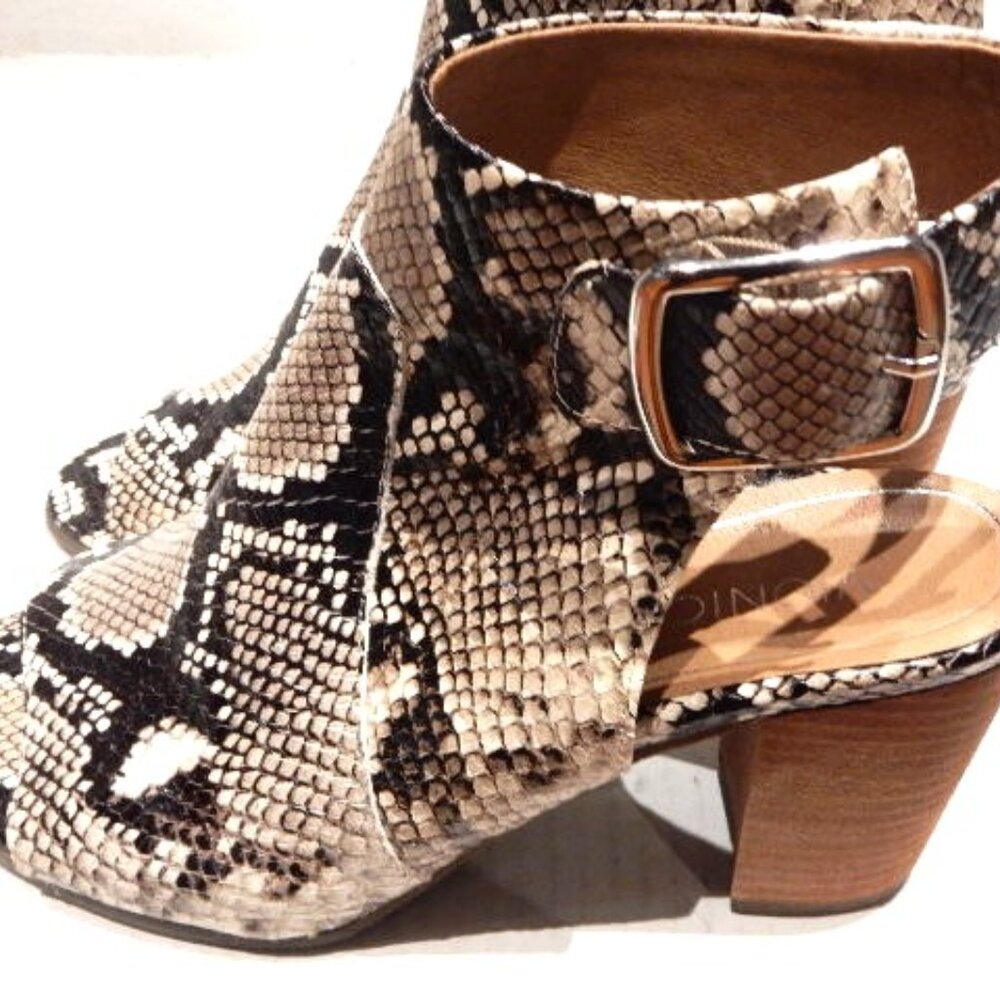Vionic "Blakely" Python Open Toe Slingback Heels in Size 8.5